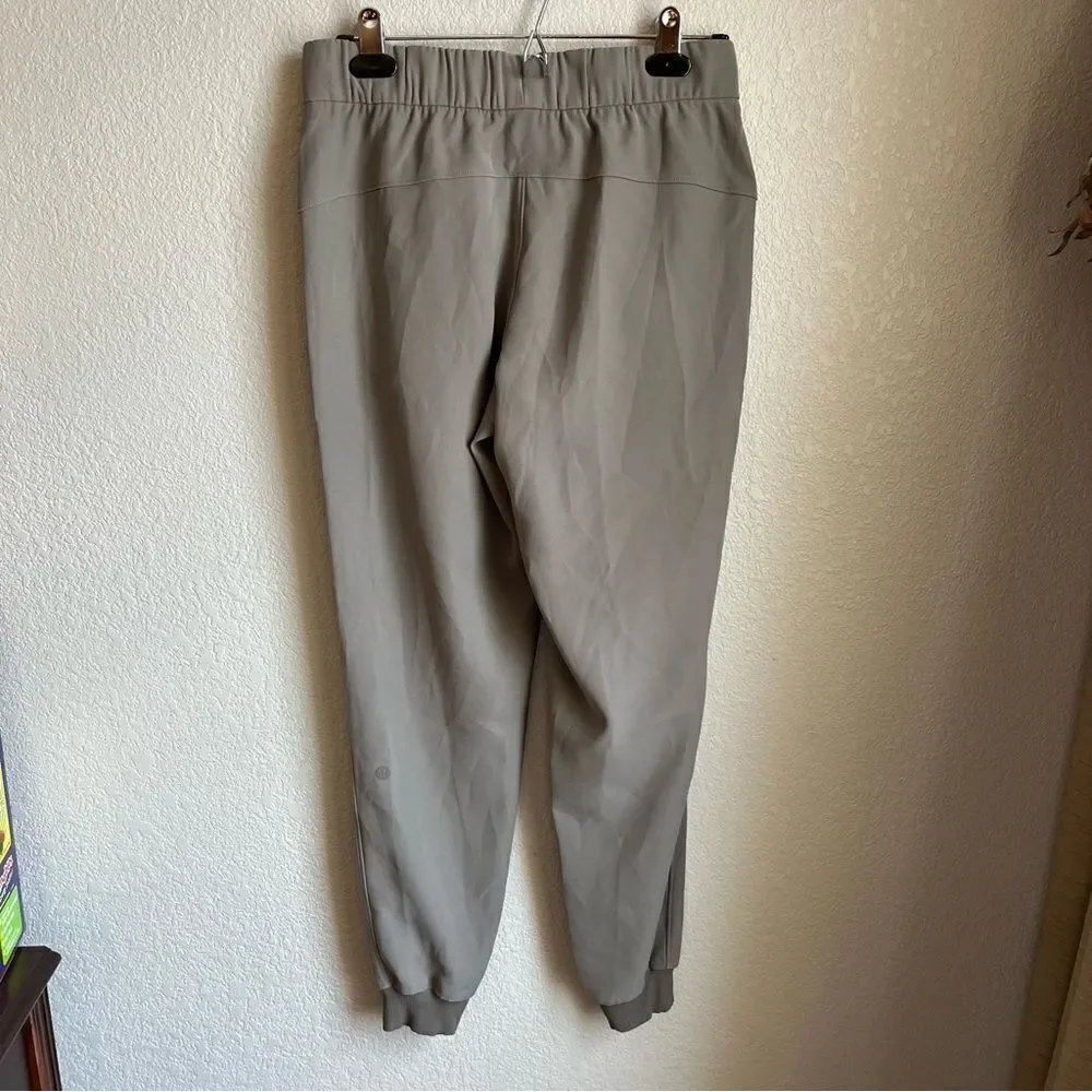 Lululemon On The Fly Jogger Carbon Dust
